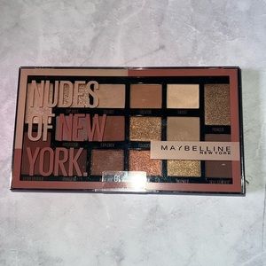 Maybelline nudes of New York eyeshadow palette
